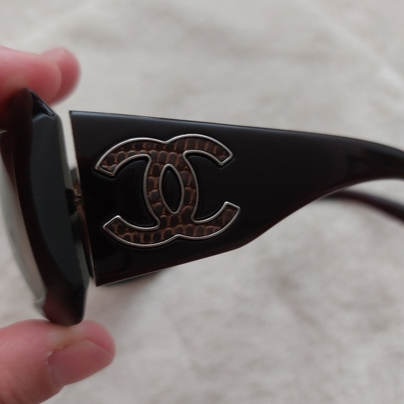 Chanel Authentic Women's Sunglasses - Picture 3 of 9